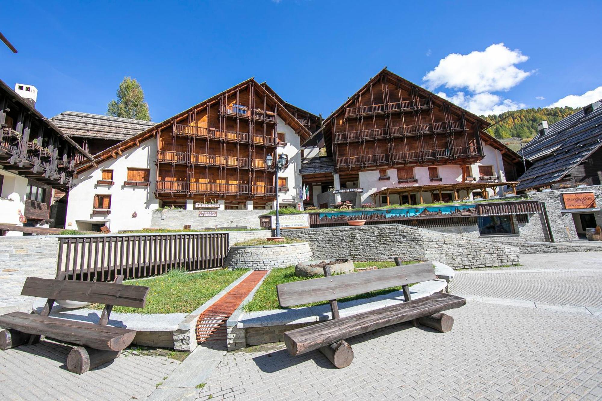 Grange Hike&Ski Sestriere Apartments - Happy.Rentals Exterior foto